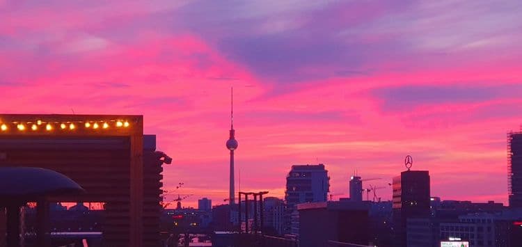 WE Campus – Riverside Coworking Space in Kreuzberg Berlin - Image 6