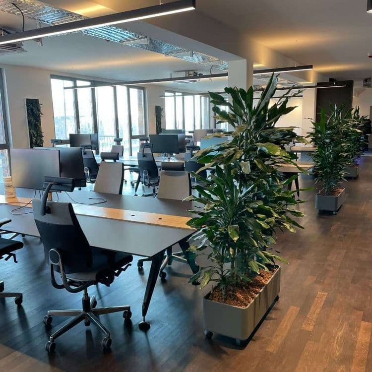 WE Campus – Riverside Coworking Space in Kreuzberg Berlin - Image 22