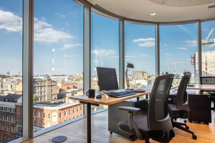 beyond Aldgate Tower - Photo 2