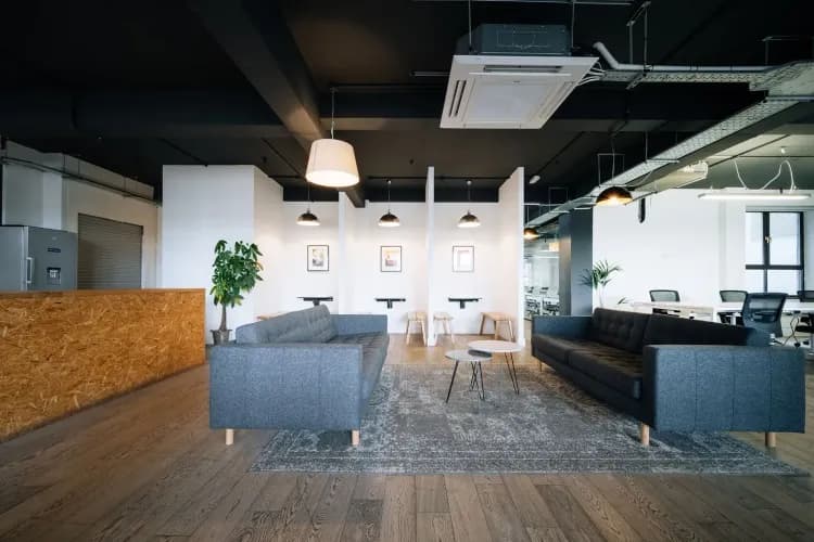 Techspace Commercial Road - Photo 2