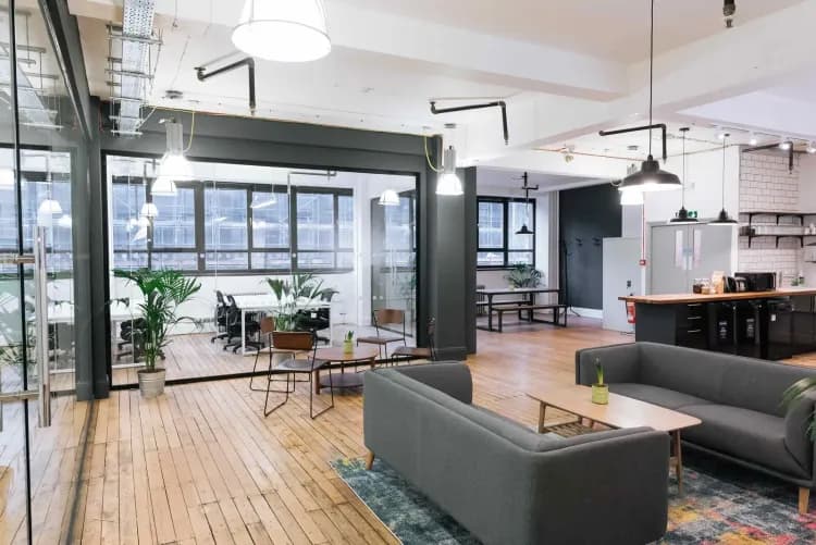 Techspace Commercial Road - Photo 4