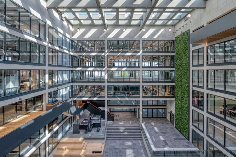 EDGE HafenCity – Sustainable Offices in Hamburg - Image 1
