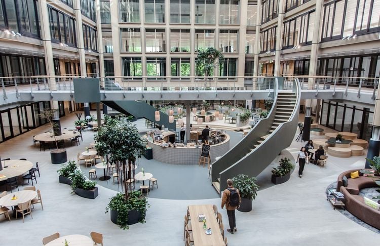 EDGE Stadium – Coworking & Offices Amsterdam Zuid - Image 1