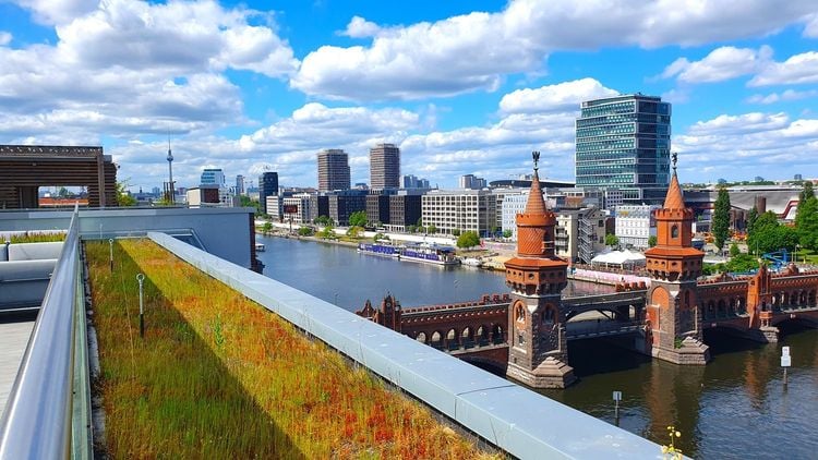 WE Campus – Coworking an der Spree in Kreuzberg Berlin - Image 15