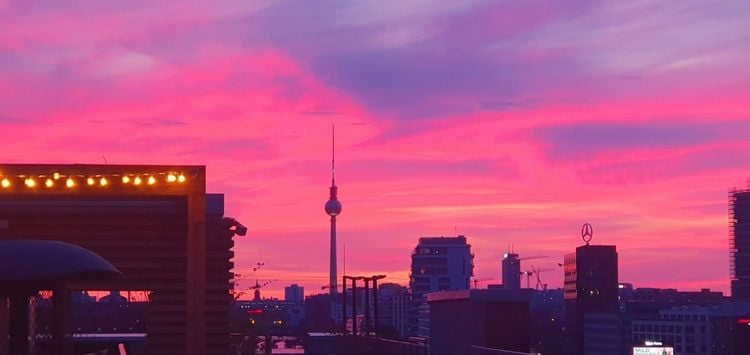WE Campus – Coworking an der Spree in Kreuzberg Berlin - Image 6
